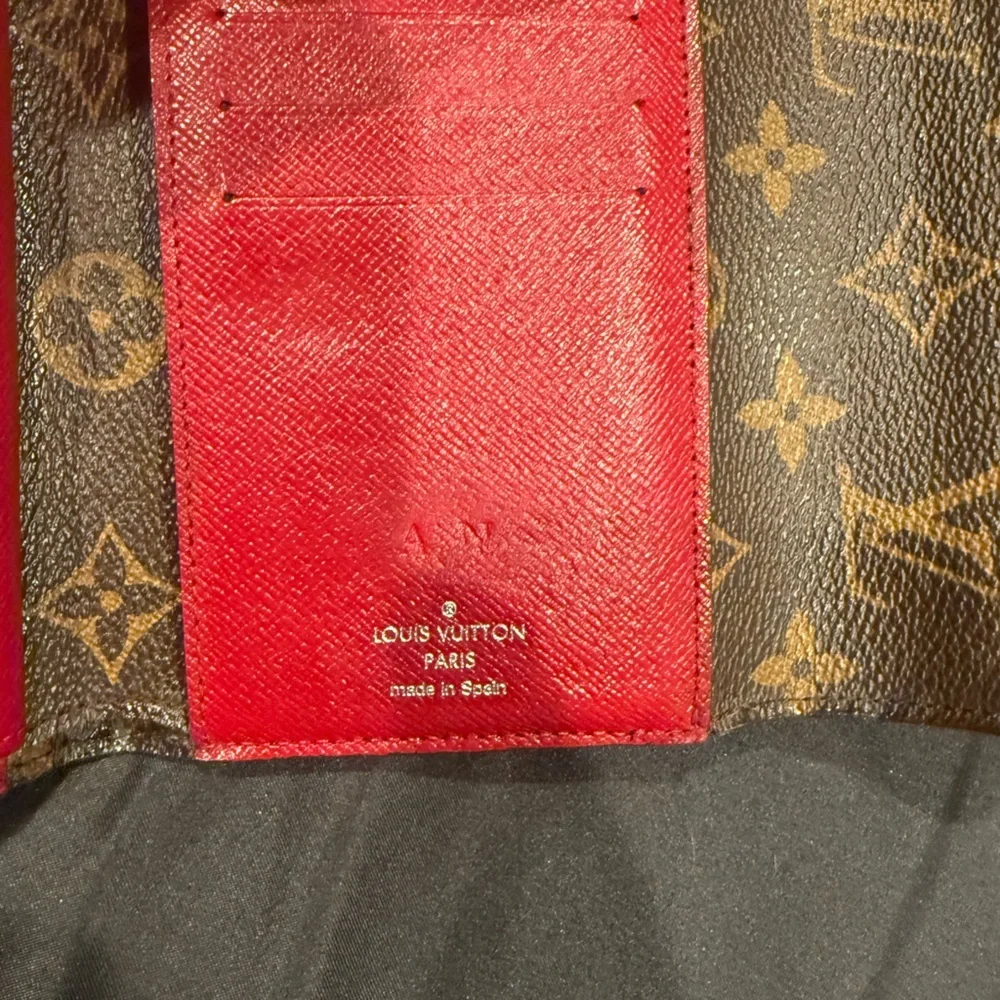 Louis Vuitton Marie Lou Wallet